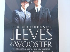 Jeeves & Wooster (P.G. Woodhouse) - The Complete Collection 8 Disc DVD Box Set in Cowes