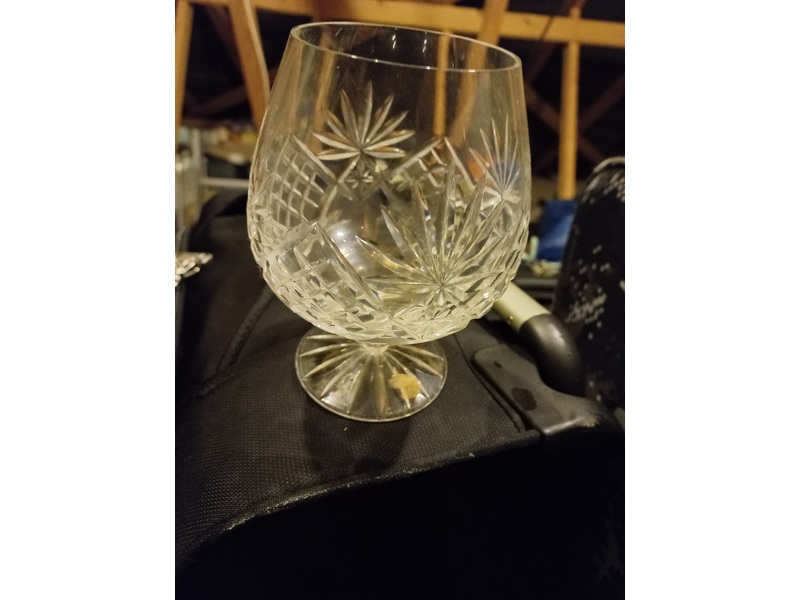 4 Crystal cut glass brandy bowl glasses  in Sandown