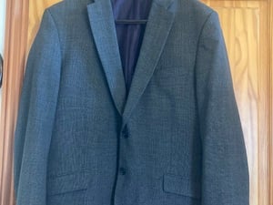 M&S MANS SMART DARK GREY JACKET 46S in Cowes