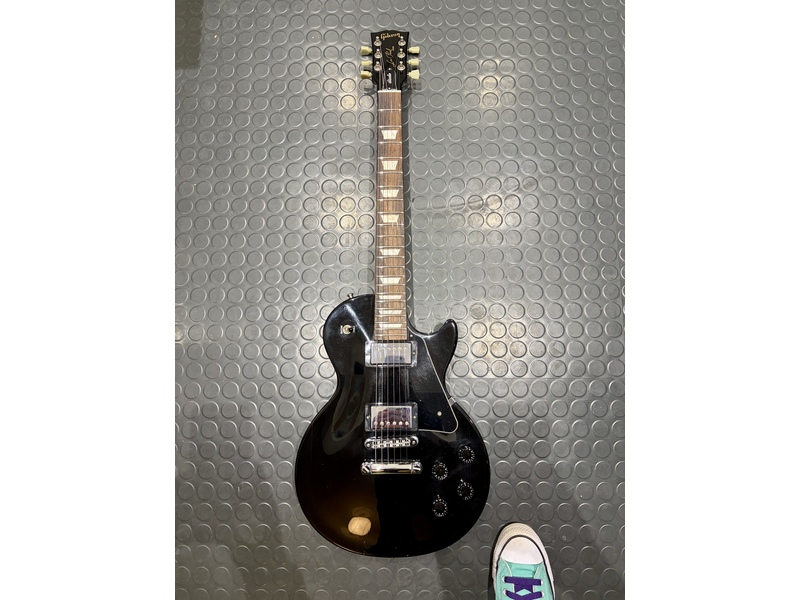 Gibson USA Les Paul Studio - 2008 in Cowes