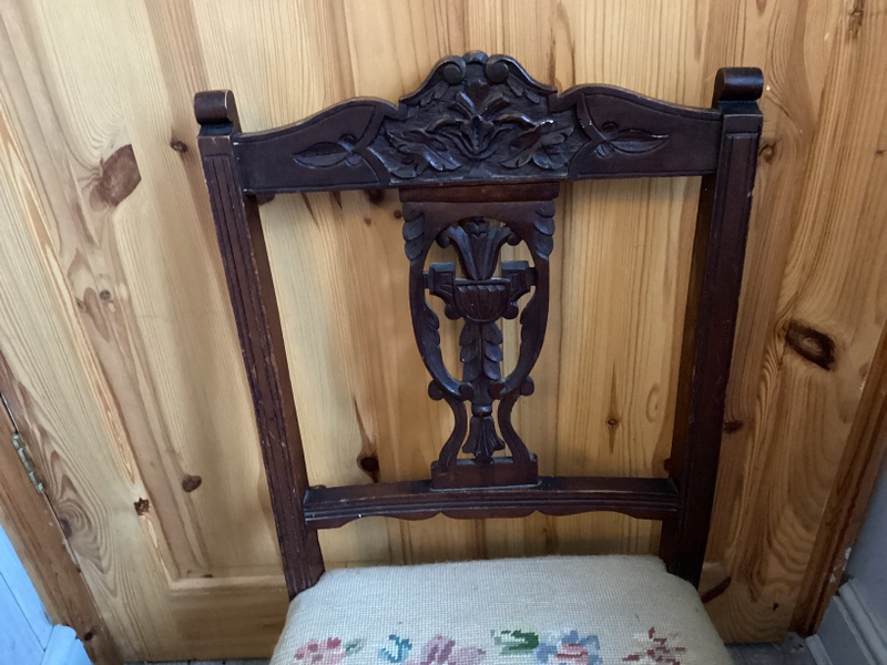 Antique Bedroom CHAIR