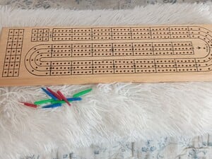 Cribbage board and pegs £3 in Sandown