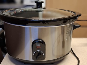 Lakeland 6 litre slow cooker. in Newport