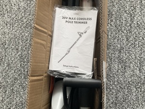 Vonhaus 20v cordless pole trimmer in Newport