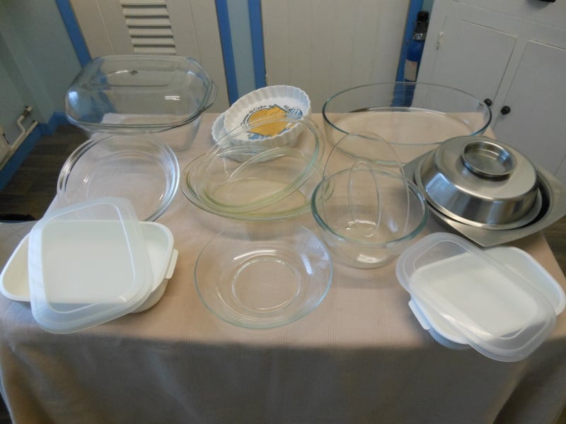 KITCHEN OVENWARE AND STORAGE in Sandown