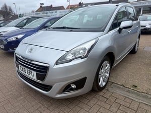 Peugeot 5008 2016