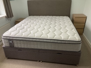 Sealy Mattress Elevate Posturepedic Superking in Yarmouth