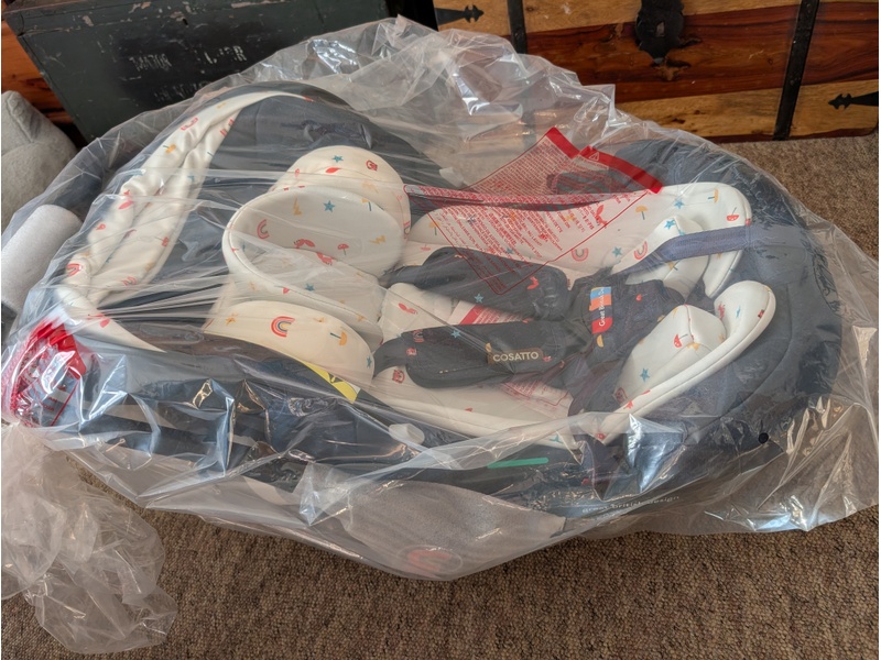 Cosatto Acorn 2 i-size car seat in Ryde
