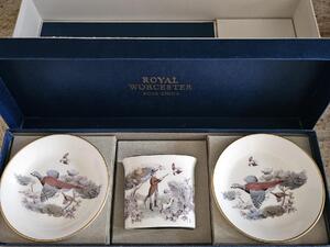 Royal Worcester Hunting scene & Pheasants complete set in Shanklin