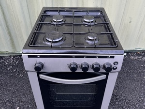 ESSENTIALS CFSGSV18 50cm Gas Cooker - Can Deliver in Newport