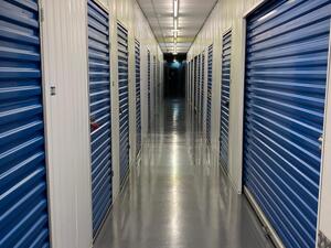 24-hour access self storage units Isle of Wight.