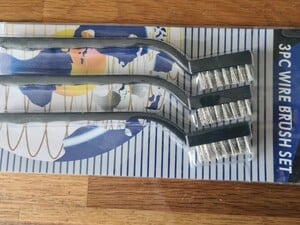 Set Of 3 New Hand Wire Brushes in Seaview