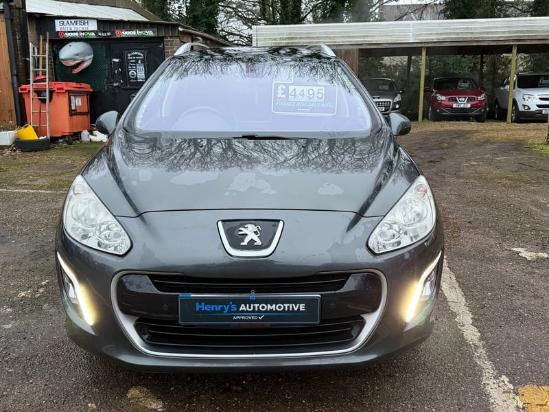 Peugeot 308 Newport