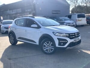 2022 DACIA SANDERO STEPWAY 1.0 TCE COMFORT CVT AUTOMATIC – 5 DOOR