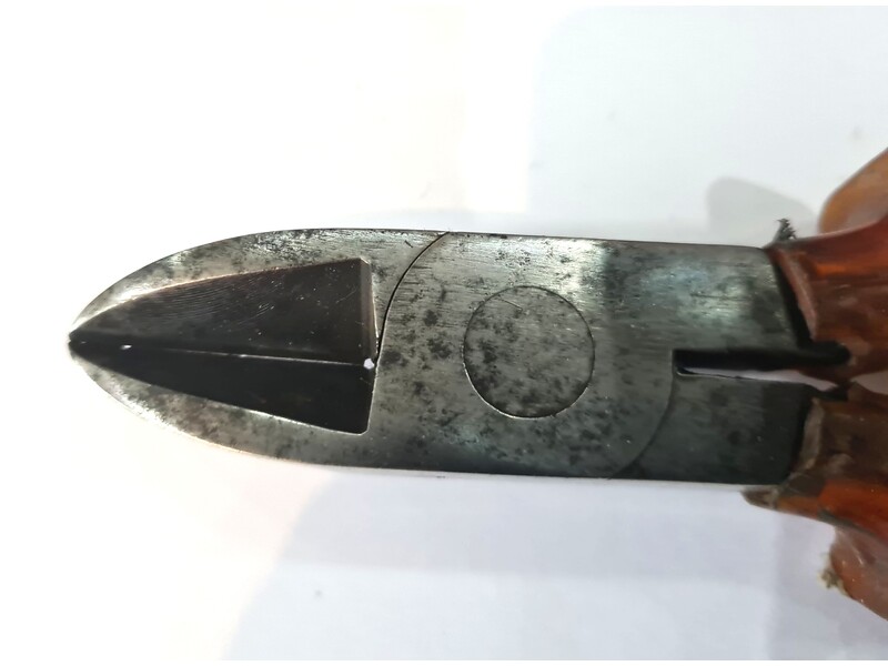 8" Side Cutter Pliers In Excellent Working Order