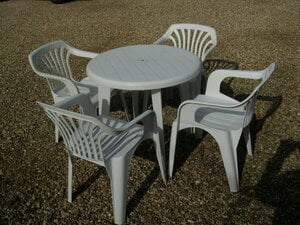 PATIO SET in Bembridge