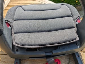 Viaggio 2-3 Shuttle isofix child booster seat. Made in Italy. in Ventnor