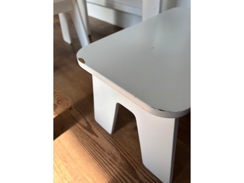 Toddler table, with 2 x bench seats in Freshwater