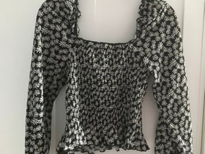 New Look size 8 floral top in Ventnor