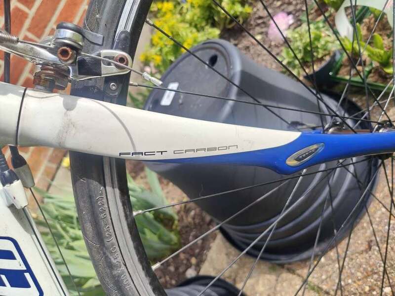 Specialized Secteur Racer in Ryde