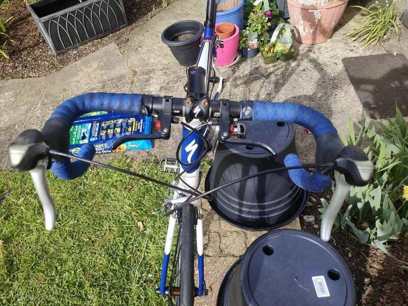 Specialized Secteur Racer in Ryde