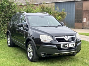 Automatic Vauxhall Antara - April '27 MOT - Service History - Ideal family car.