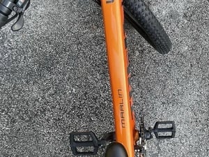 Trek Marlin 5 Mountain Bike Unisex  in Sandown