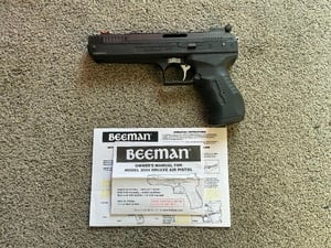 Beeman model 2004 air pistol in Ryde