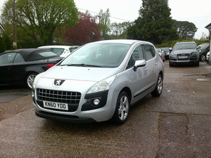 2010/60 Peugeot 3008 1.6 HDi Sport £2,395