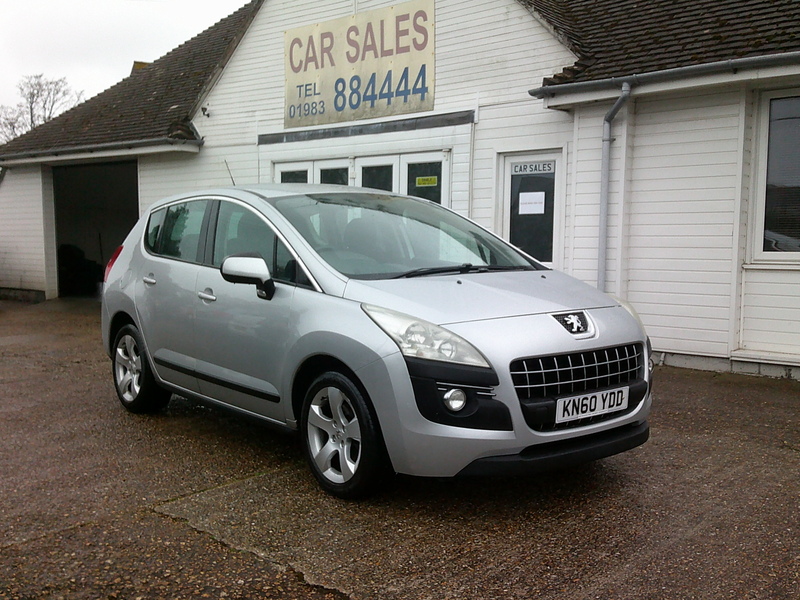 2010/60 Peugeot 3008 1.6 HDi Sport £2,395