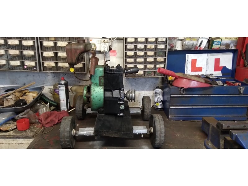 FULLY SERVICED STATIONERY PETROL ENGINE ON TROLLEY  Lawnmowers and Trimmers in Ventnor