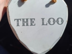 Cute heart shaped wooden sign saying, " Loo" with string £3 in Sandown