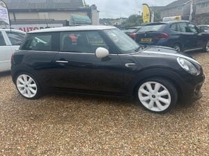 2014 (64) MINI HATCH 1.5 Cooper D Hatchback 3dr Diesel Manual Euro 6 (s/s) (116 ps)