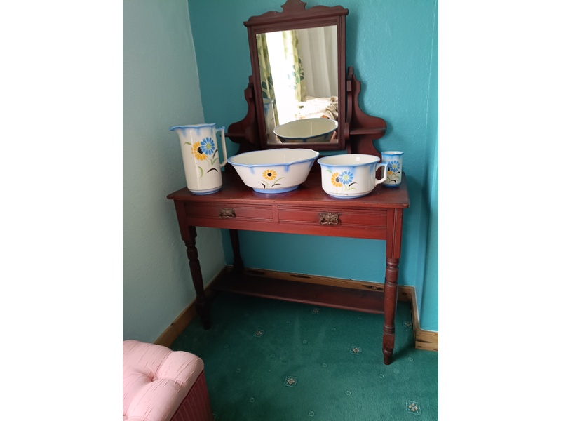Wash set
