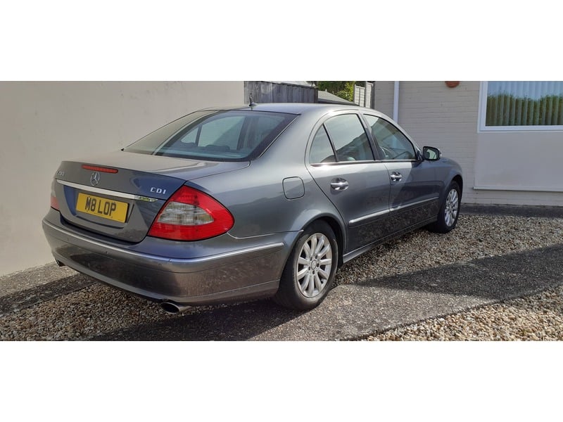 Mercedes E 280 CDI.