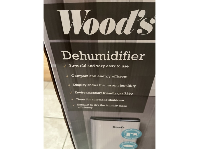Woods MDK26 dehumidifier