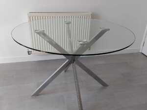 GLASS CIRCULAR TABLE  in Newport
