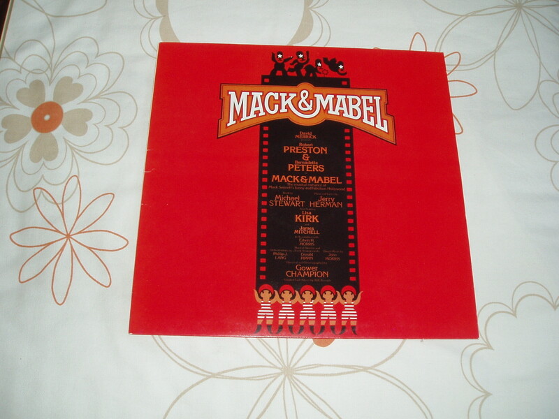 5 Musical Vinyl LPs. Vinyls/Records