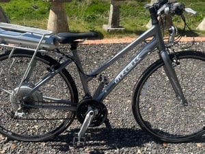 Trek bike  in Newport