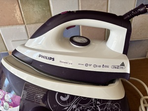 Philips ECO Steamglide Steam Iron Generator