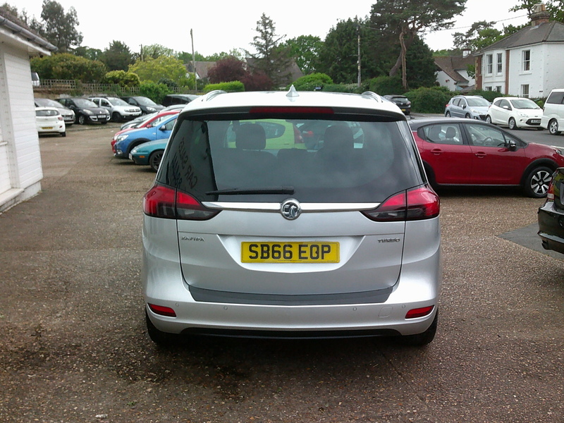 2016/66 Vauxhall Zafira  Tourer  £5,995