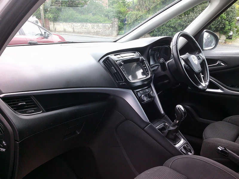 2016/66 Vauxhall Zafira  Tourer  £5,995