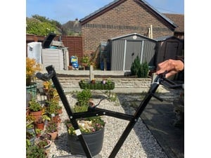 BIKE CARRIER FOR TOW BAR Adults Bicycles in Newport