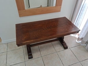 Classic oak coffee table. in Totland Bay