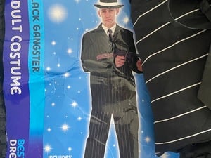 MENS gangster dressing up outfit  in Bembridge