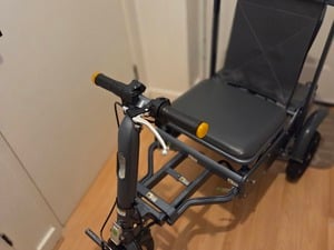 E-Foldi lightweight transportable mobility scooter