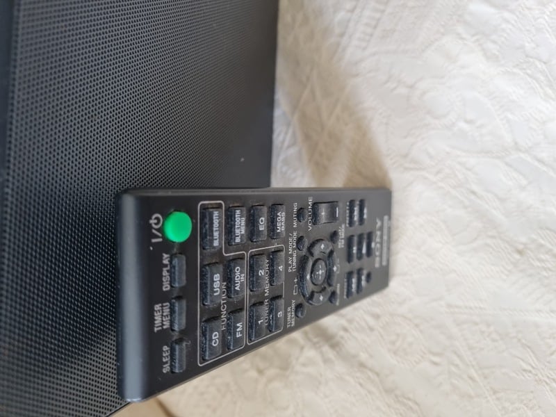 Sony Bluetooth CD HiFi Micro Music System with remote Home Audio and Hifi Accessories in Seaview