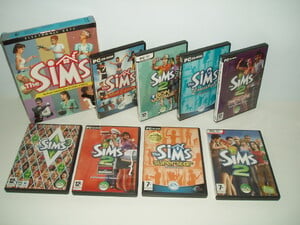 9 X PC Games Bundle The Sims. in Shanklin