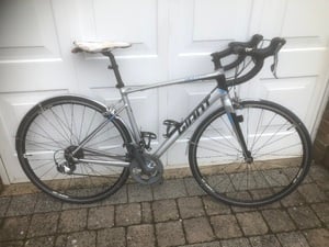 Gents Giant Road bike  in Ryde