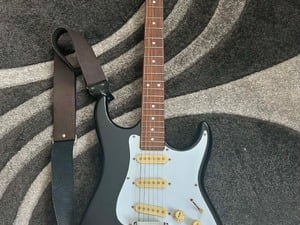 Encore coaster electric guitar  in Newport
